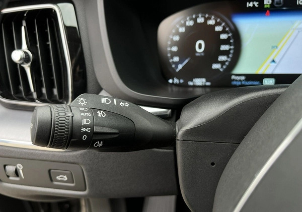 Volvo XC 60 cena 139900 przebieg: 102076, rok produkcji 2019 z Przecław małe 742